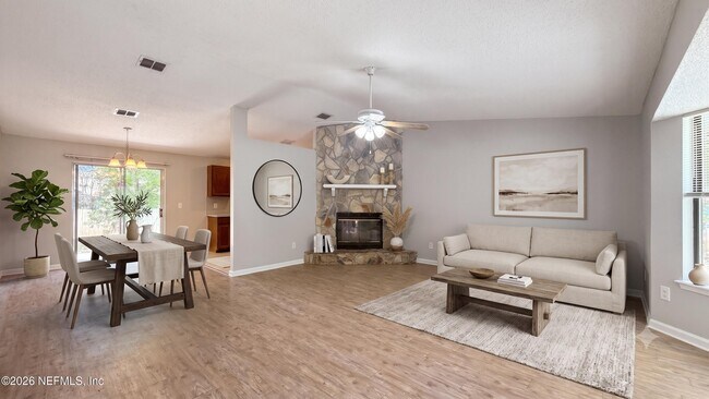 Building Photo - 4711 Cinnamon Fern Dr