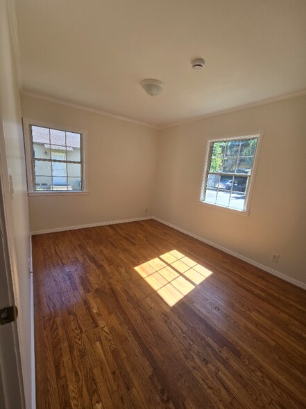 Building Photo - 13644 Leadwell St