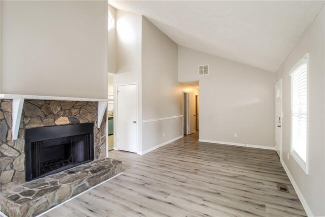 Building Photo - 2314 Tapanzee Ln