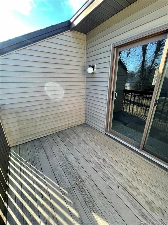 Building Photo - 1611 Twin Circle Dr