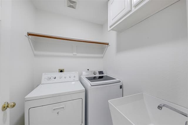 Building Photo - 9320 Vista Cir