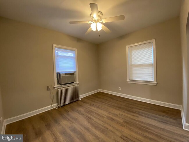 Building Photo - 8505 Flower Ave