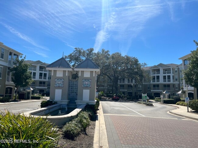 Building Photo - 8290 FL-211