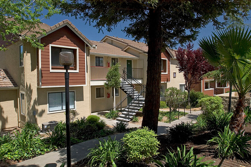 Garden-like atmosphere - Belmont Apartments