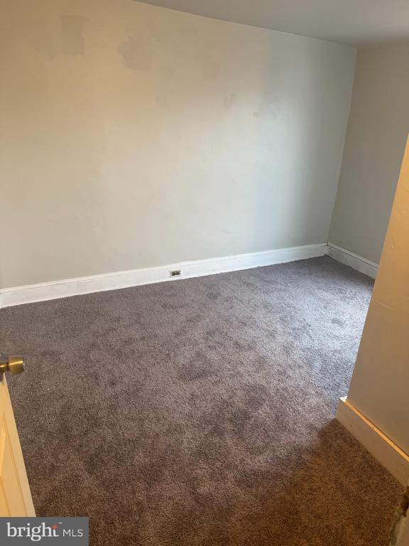 Building Photo - 879 Cherry St