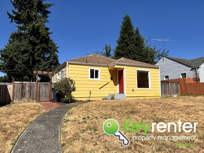 Primary Photo - Charming 2-Bedroom Home with Modern Upgrad...