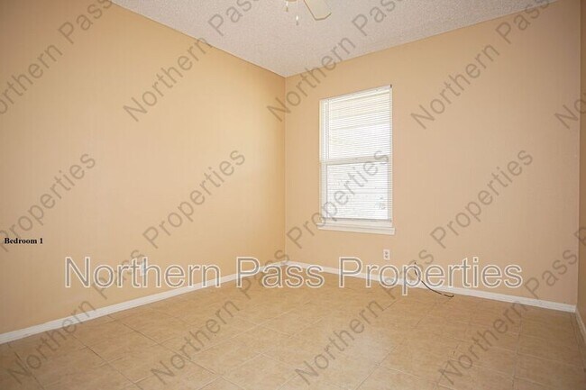 Building Photo - 11608 James Watt Dr