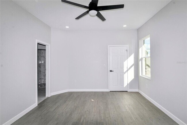 Building Photo - 7335 Domenico St