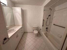 Building Photo - 8300 Oceanview Ter
