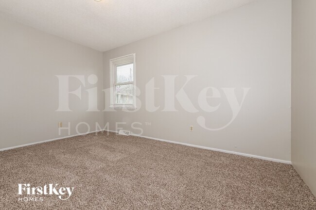 Building Photo - 19304 E 7th St N