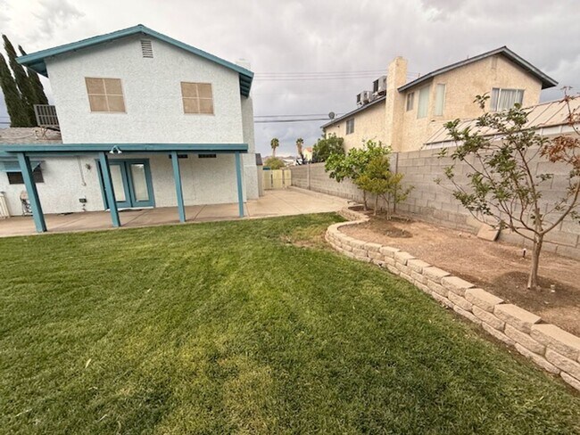 Building Photo - A Fabulous 4 Bedroom Home in Highland Hills