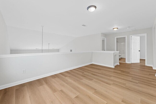 Building Photo - 3476 Harvest Ridge Ln NE