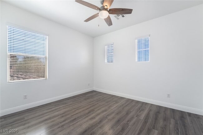 Building Photo - 9592 Staff Ln