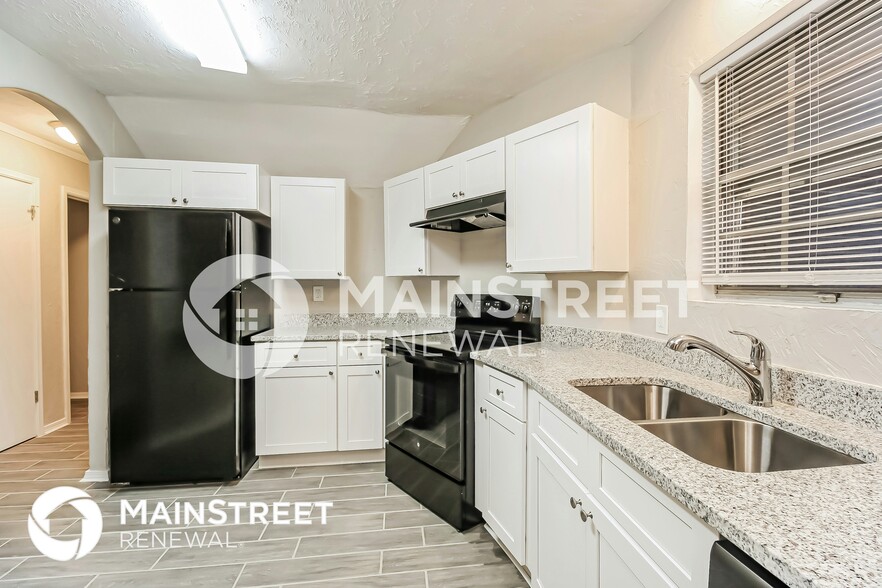 Building Photo - 3025 SW 61st St