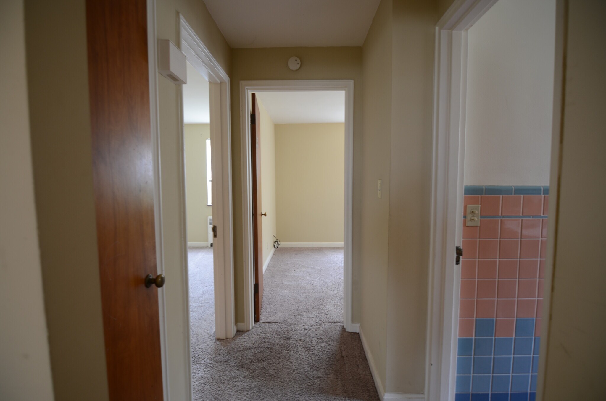 Building Photo - 6609 Bantry Ave