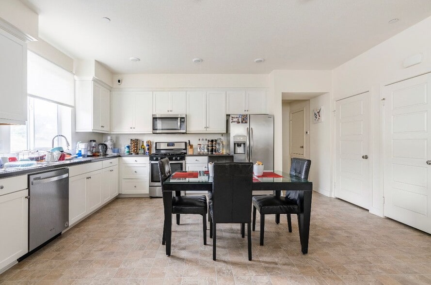 Building Photo - 12746 Watt Ln