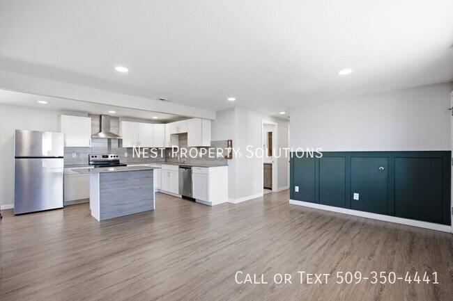 Building Photo - 912 S Alderwood Dr