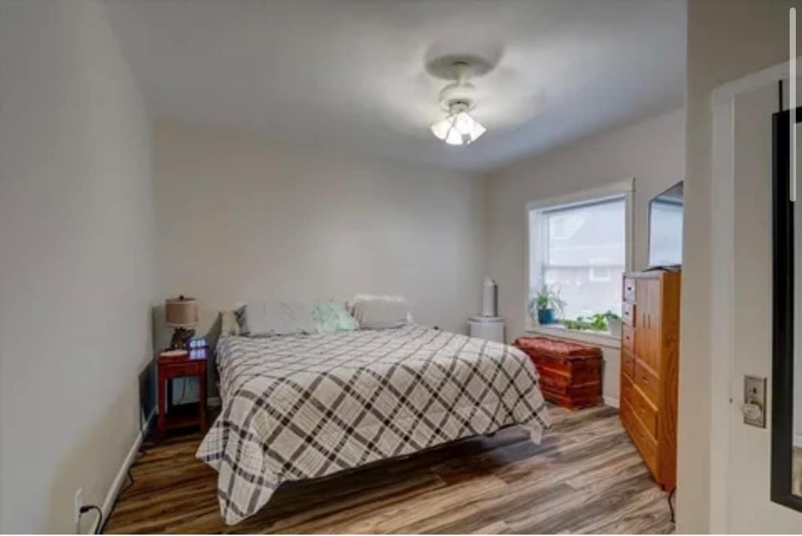 Bedroom 1 - 212 E Howard St
