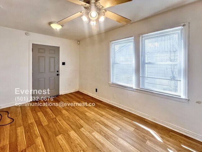 Building Photo - 1320 Adams St