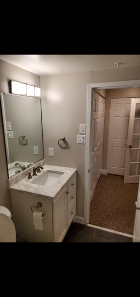 Building Photo - 28 Allegheny Ave