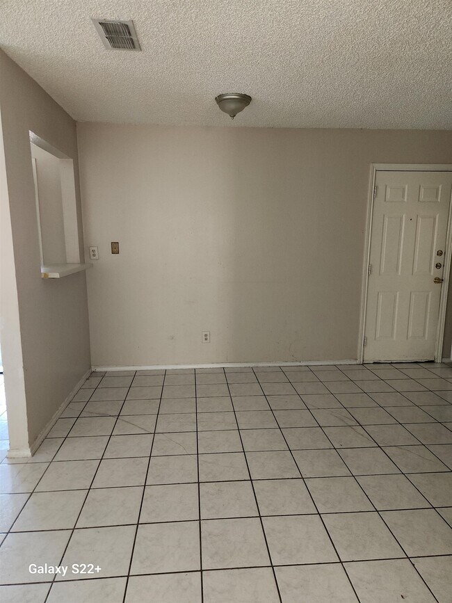 Building Photo - 1420 Juarez Ave