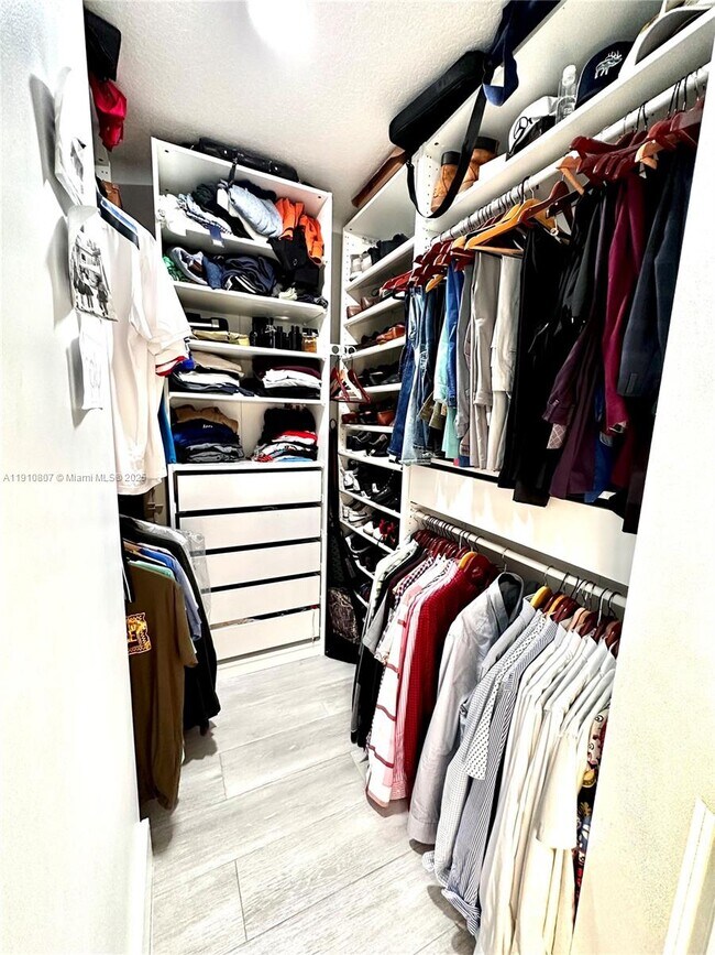 Building Photo - 3501 SW 142nd Ave