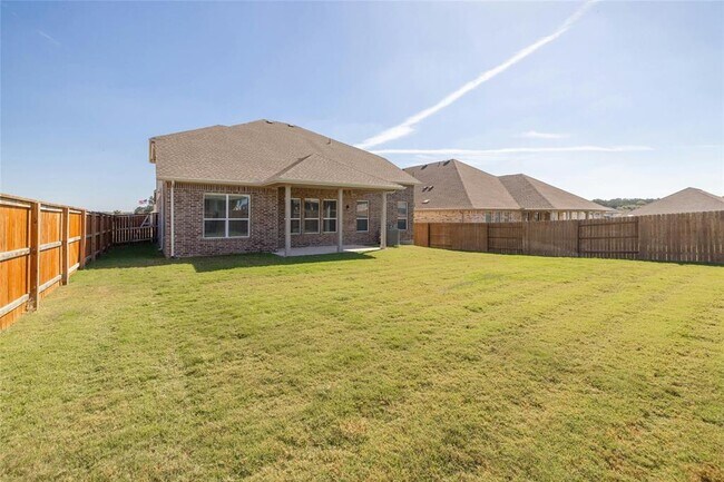 Building Photo - 113 Shadow Oak Cv