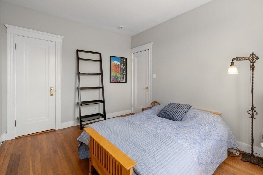 Building Photo - 335 S Huntington Ave