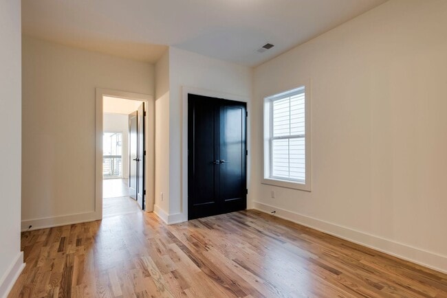Building Photo - New Construction Modern Luxury in Nashville