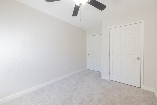 Building Photo - 11915 Greenmesa Dr