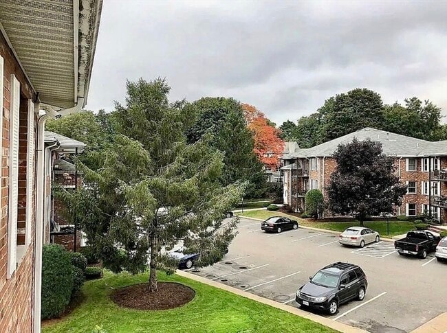 Building Photo - 350 Neponset St