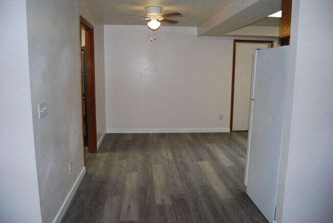 Building Photo - Charming 2 Bedroom 1.5 Bathroom in Tigard