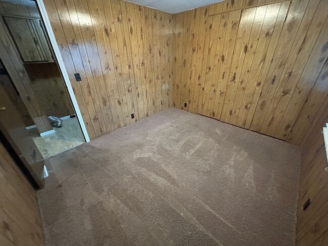 Building Photo - 123 Opal Dr