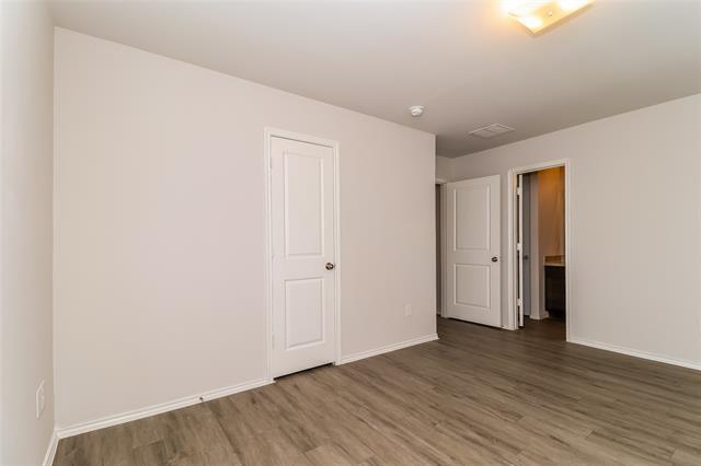 Building Photo - 5508 Eagle Point Dr
