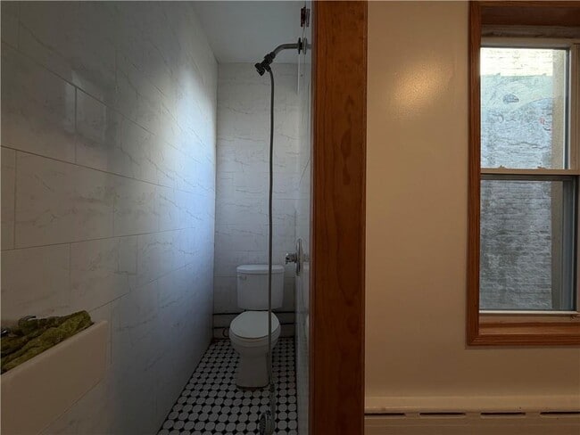 Building Photo - 2857 W 20th St