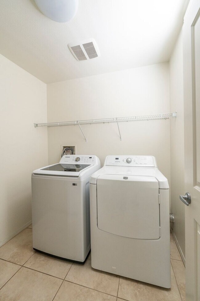 Building Photo - Ocean, #104