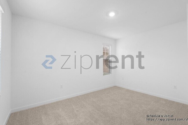 Building Photo - 8492 Anker Wy