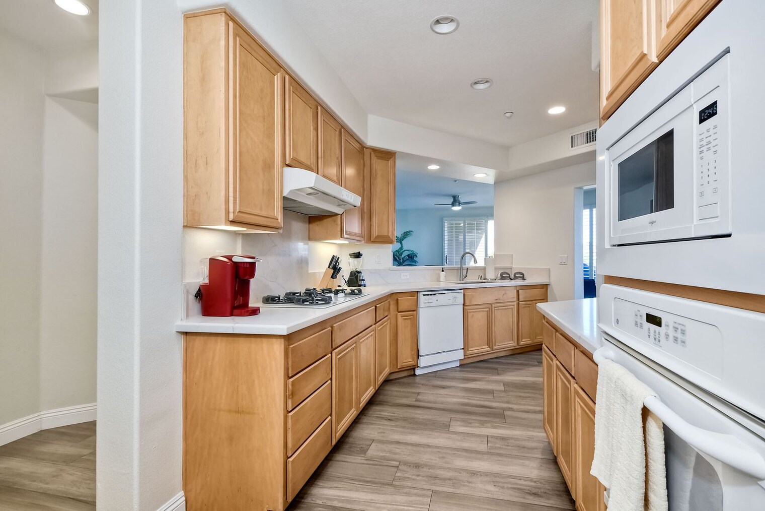 Building Photo - 4025 Canario St