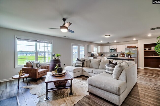 Building Photo - 772 Tanager Ln