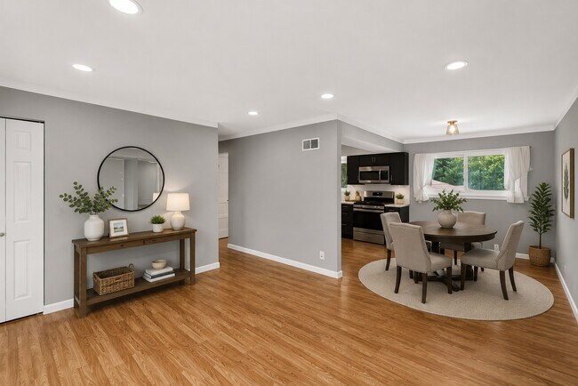 Building Photo - 10530 Meath Dr