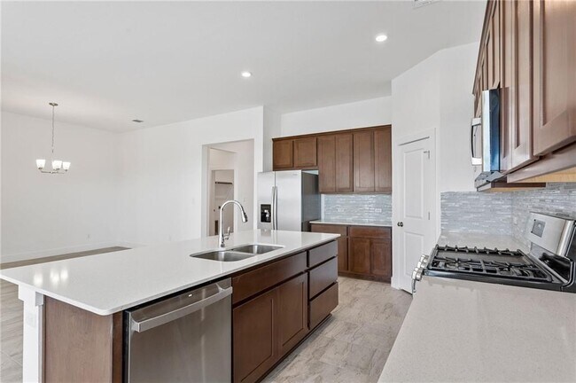 Building Photo - 121 Buckle Cove