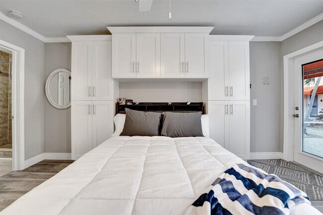 Building Photo - 329 Connecticut St