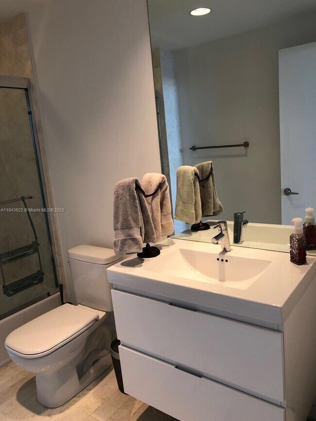 Building Photo - 17111 Biscayne Blvd