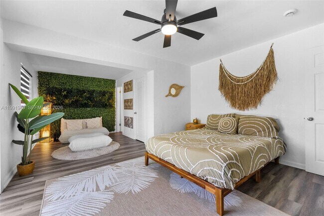 Building Photo - 5920 NE 2nd Terrace