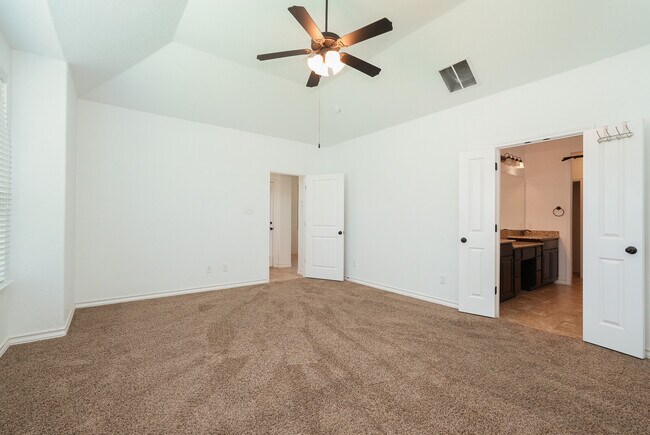 Building Photo - 7811 Rushing Creek