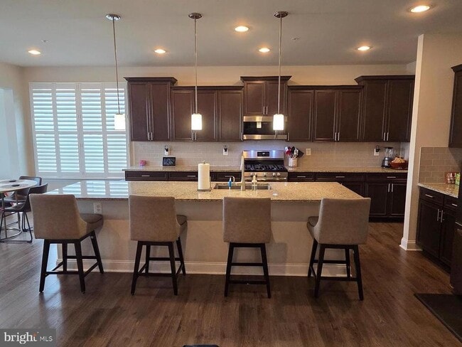 Building Photo - 4533 Shakespeare Cir