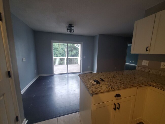 Building Photo - 21 Candler Ct