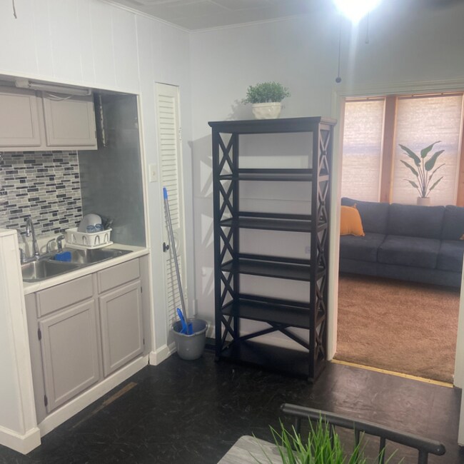 Building Photo - 2823 S Loomis St