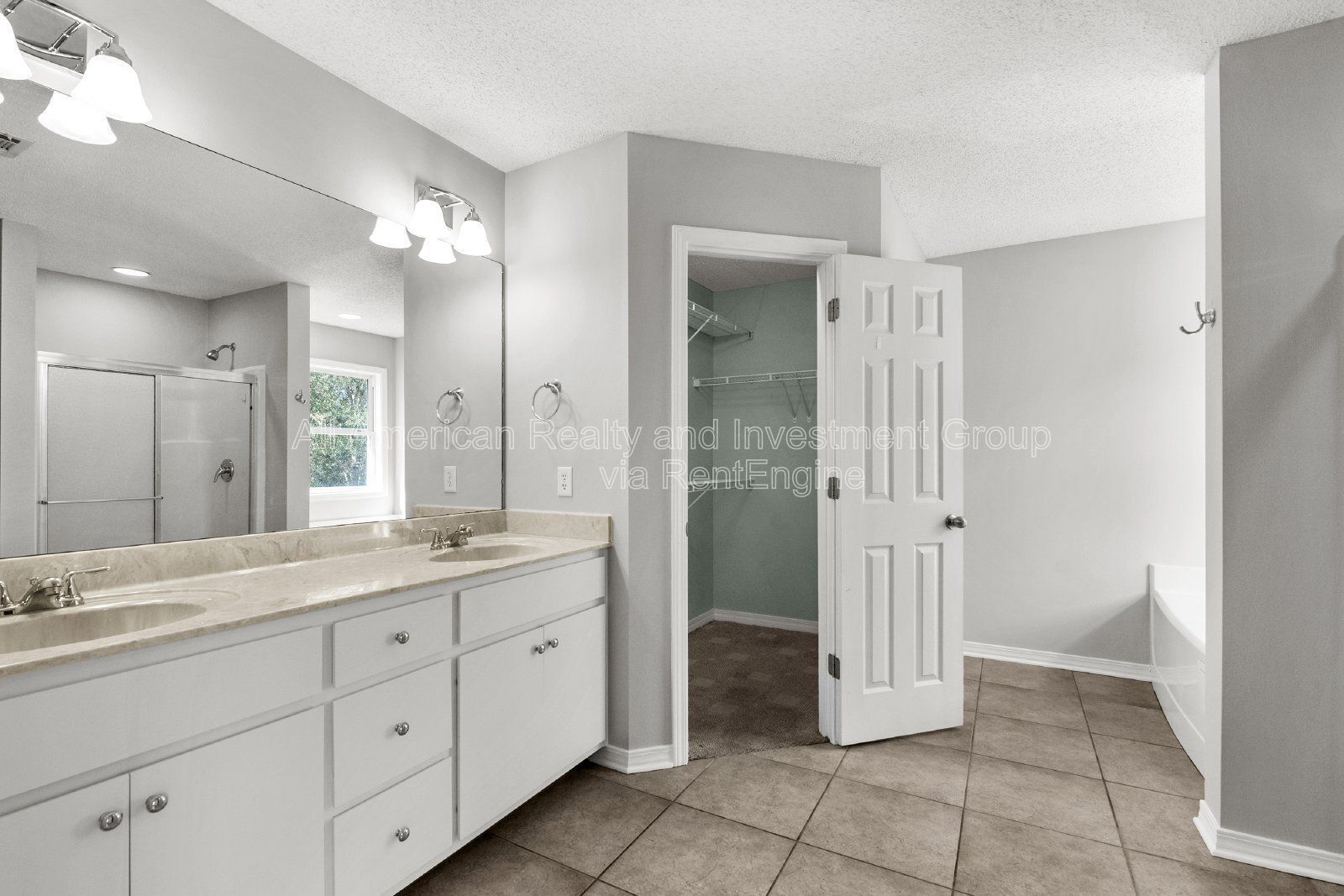 Building Photo - 648 Alysheba Dr