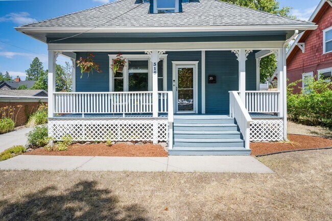 Building Photo - Charming Home in Spokane’s Heart – Unfurnished